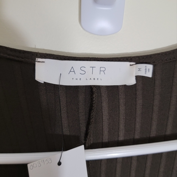 ASTR The Label | Olive Long Sleeve Wrap Dress - Picture 4 of 7